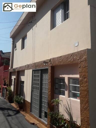 Casa à venda com 4 quartos, 160m² - Foto 2