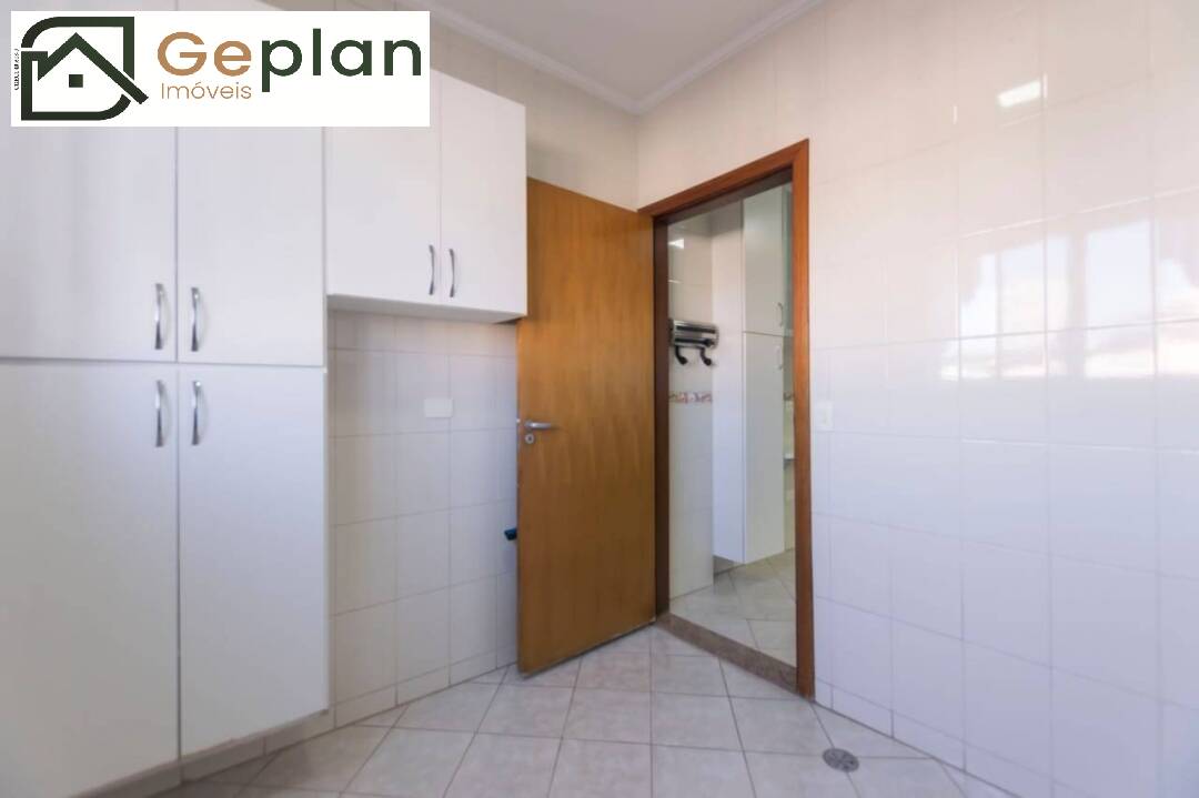 Sobrado à venda com 3 quartos, 240m² - Foto 19