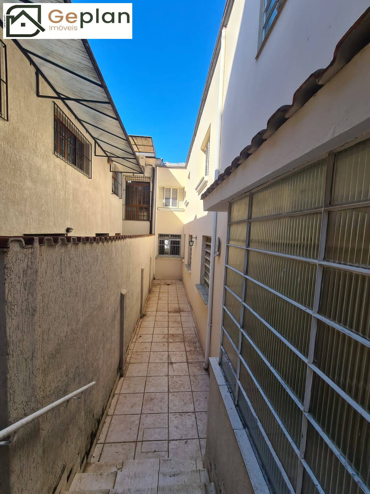 Casa à venda com 4 quartos, 300m² - Foto 12