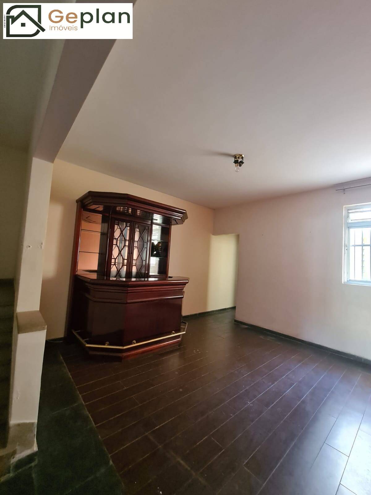 Casa à venda com 4 quartos, 300m² - Foto 3