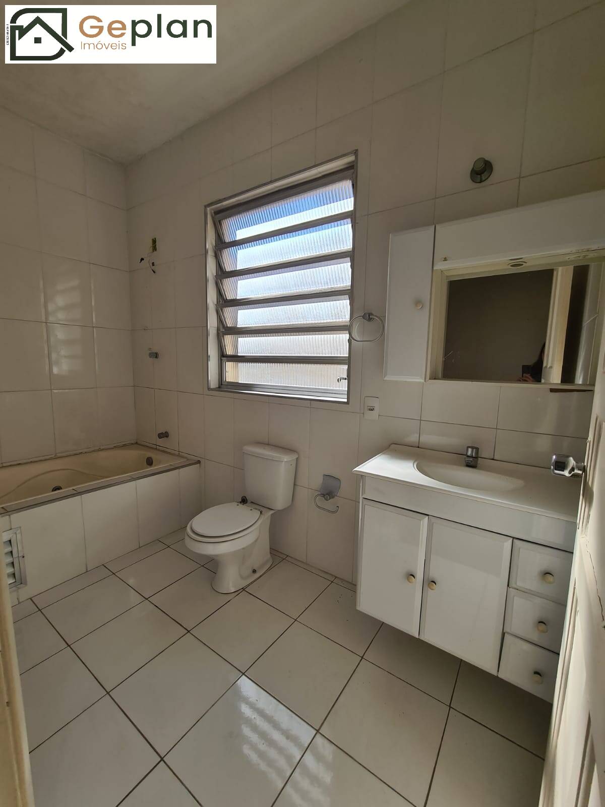 Casa à venda com 4 quartos, 300m² - Foto 21