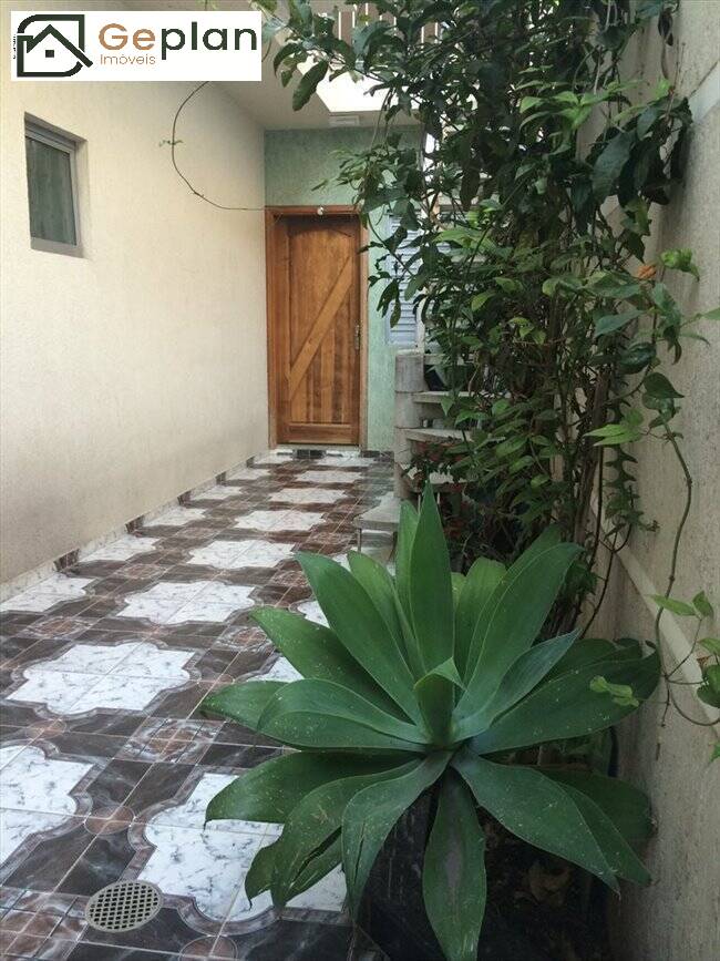 Sobrado à venda com 6 quartos, 166m² - Foto 2