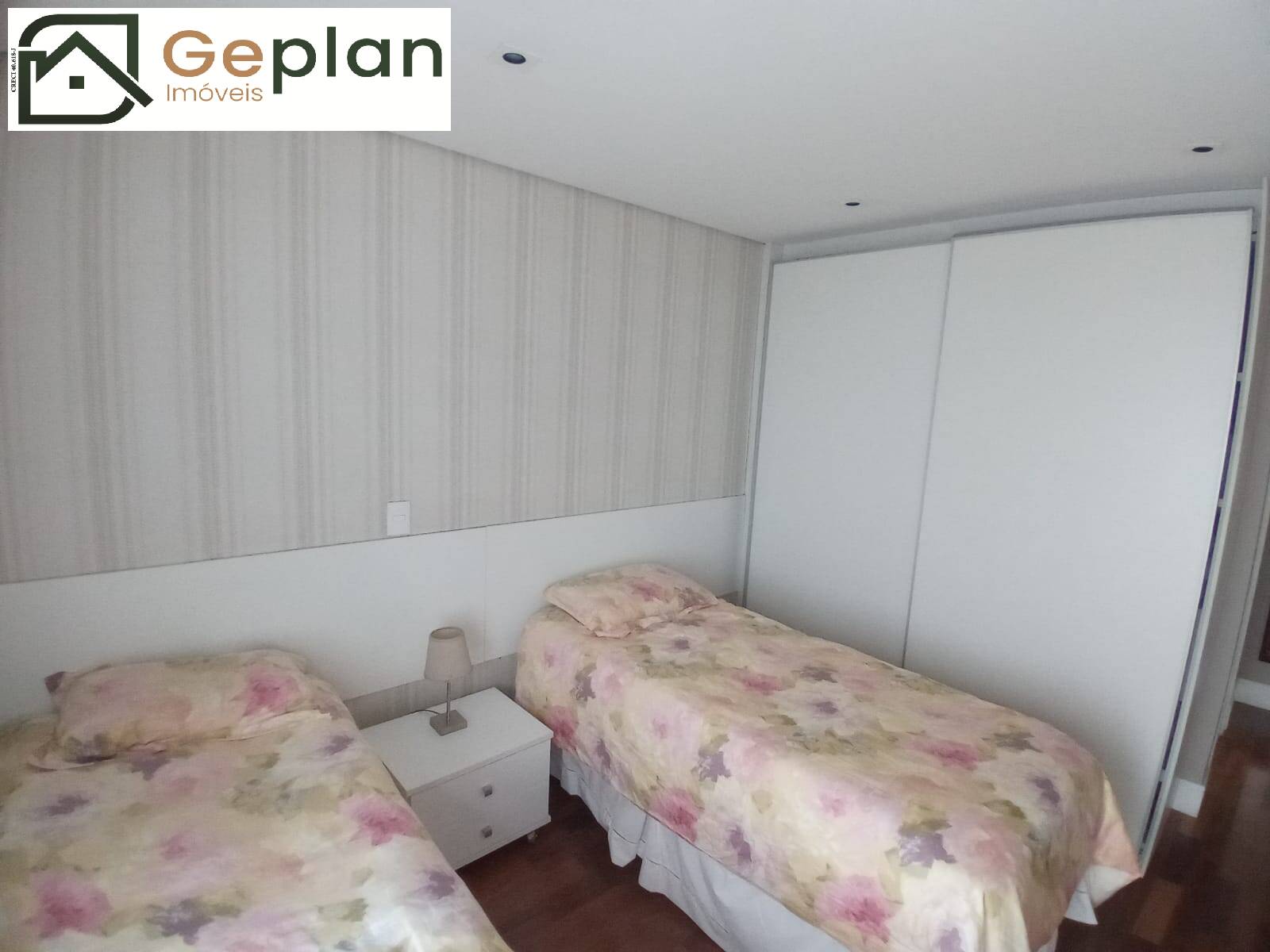 Casa à venda com 3 quartos, 400m² - Foto 45