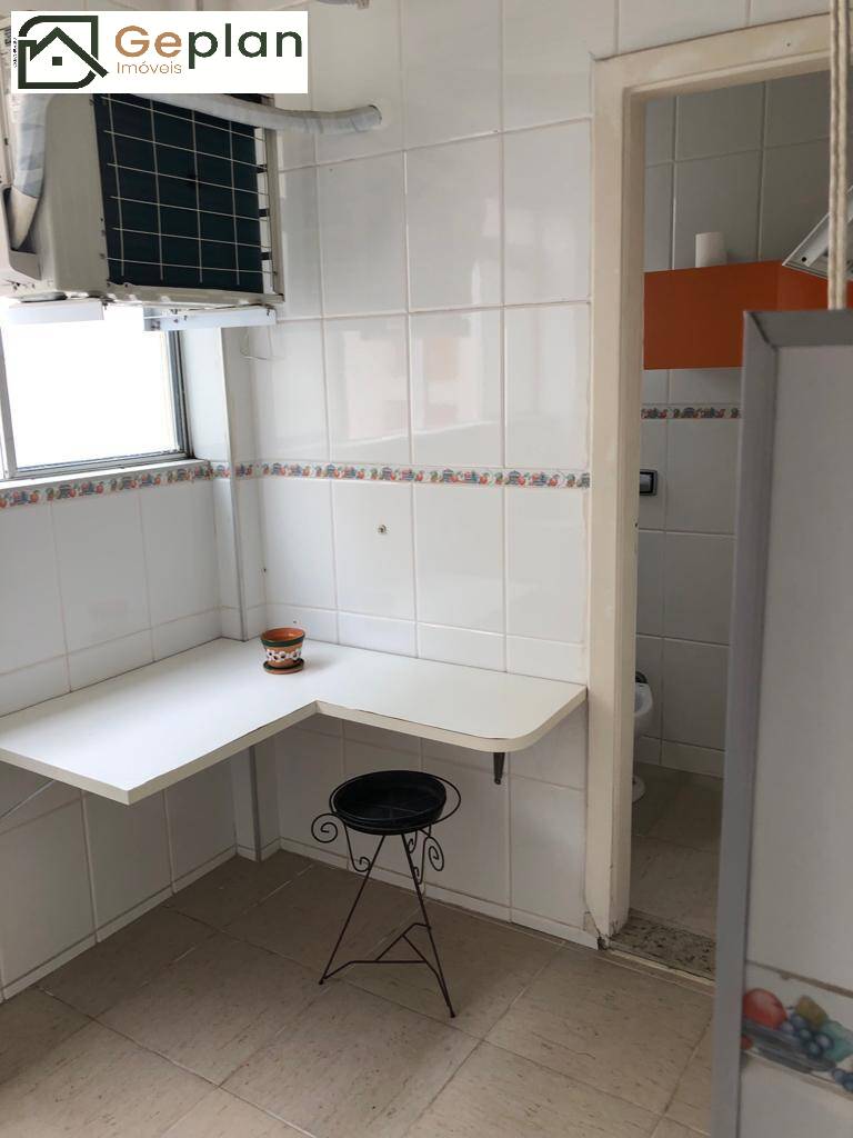 Apartamento à venda com 3 quartos, 135m² - Foto 18