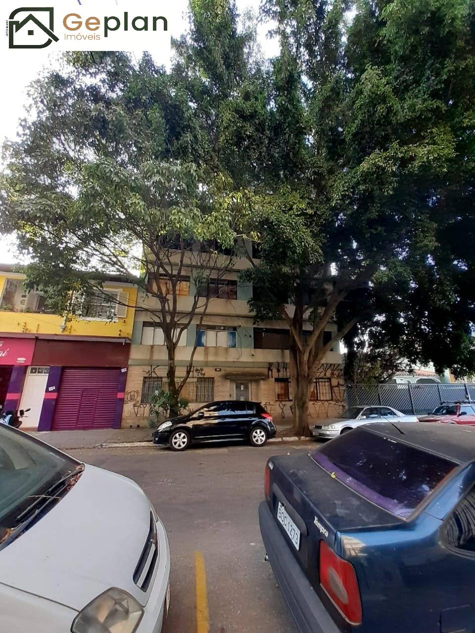 Apartamento à venda com 2 quartos, 700m² - Foto 1