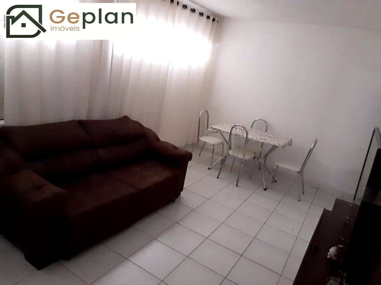 Apartamento à venda com 2 quartos, 700m² - Foto 3