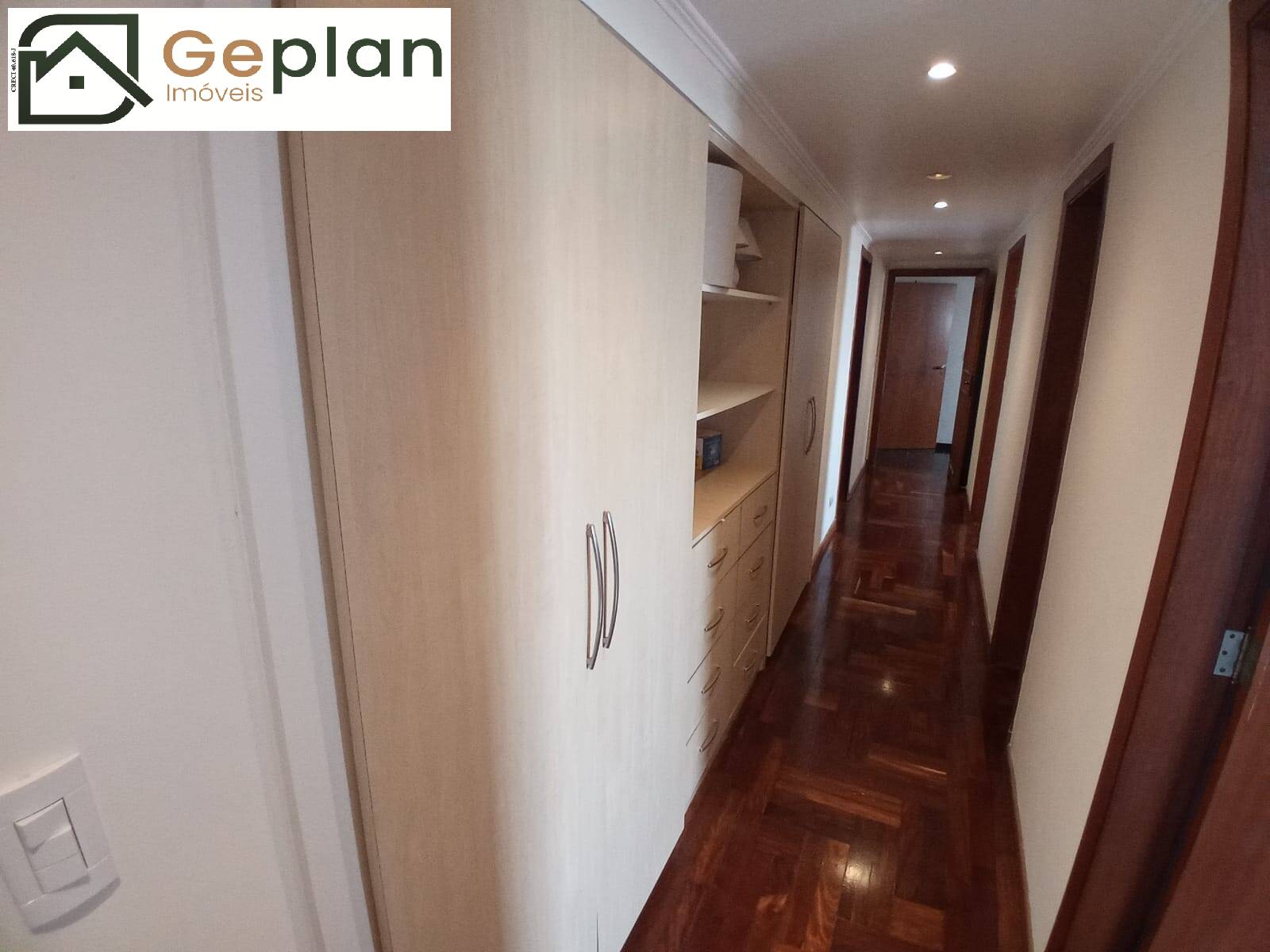 Apartamento à venda com 3 quartos, 200m² - Foto 40