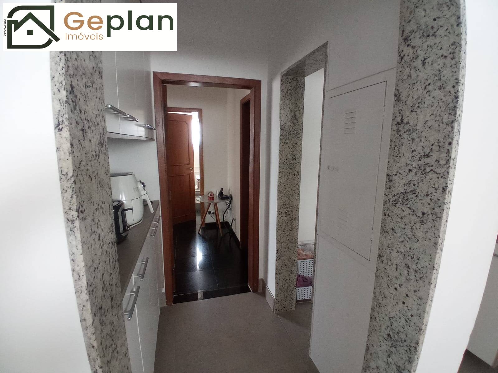 Apartamento à venda com 3 quartos, 200m² - Foto 17