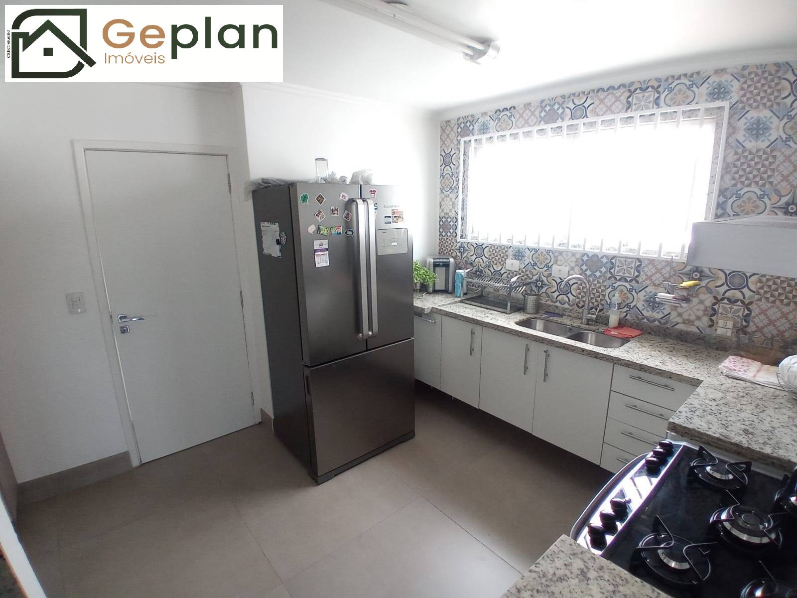 Apartamento à venda com 3 quartos, 200m² - Foto 13