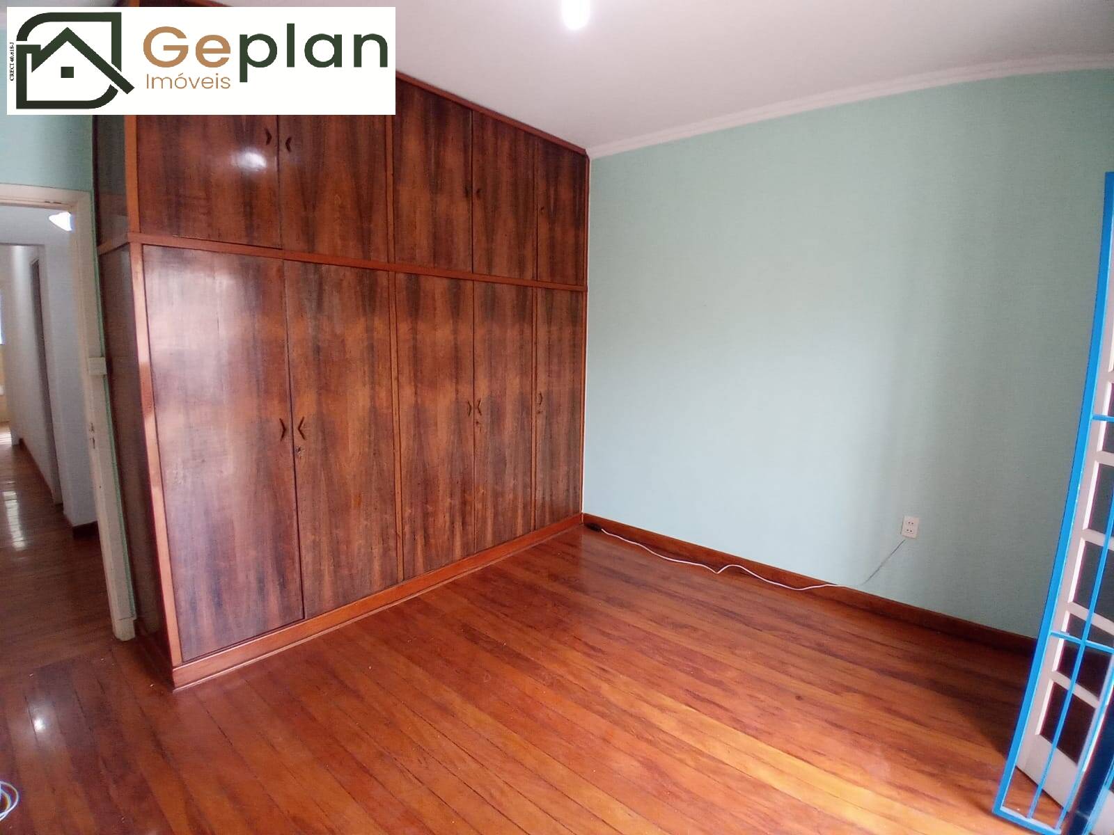 Casa para alugar com 2 quartos, 130m² - Foto 9