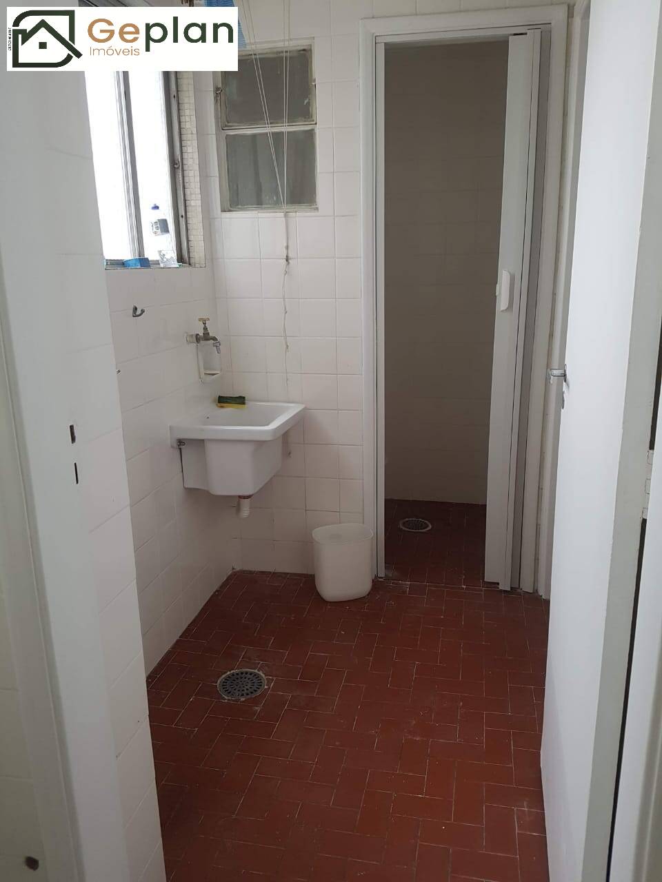 Apartamento à venda com 3 quartos, 75m² - Foto 3