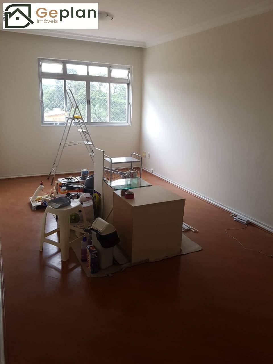 Apartamento à venda com 3 quartos, 75m² - Foto 1