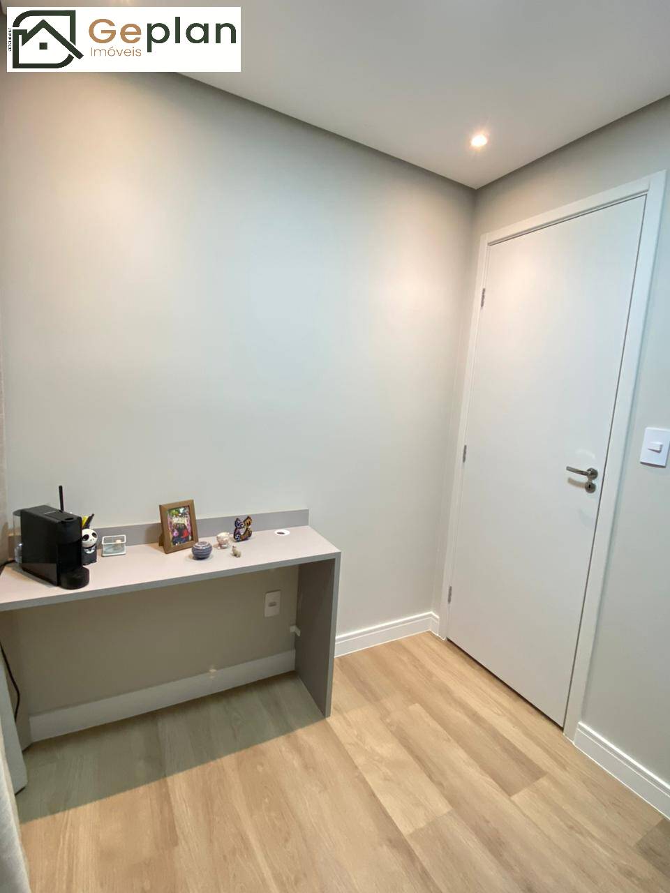 Apartamento à venda com 2 quartos, 32m² - Foto 6