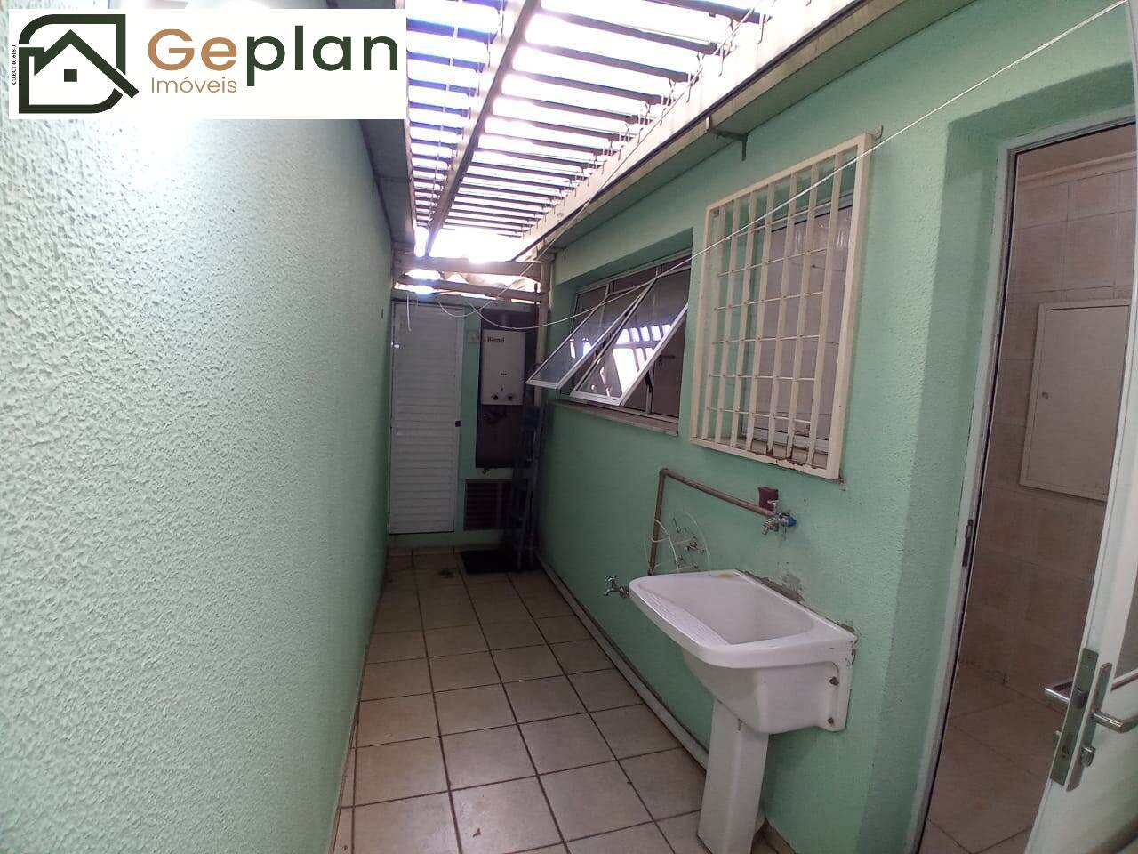 Casa de Condomínio à venda com 3 quartos, 250m² - Foto 69