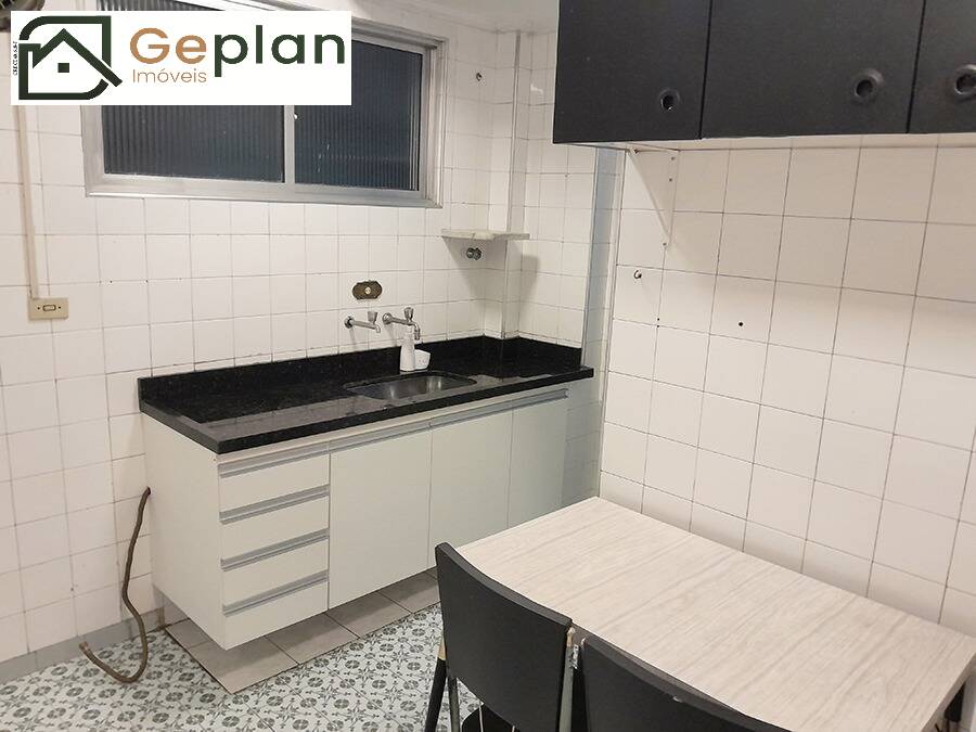 Apartamento para alugar com 3 quartos, 97m² - Foto 2