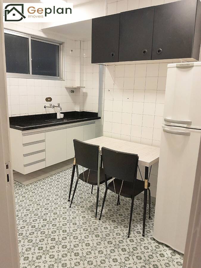 Apartamento para alugar com 3 quartos, 97m² - Foto 8