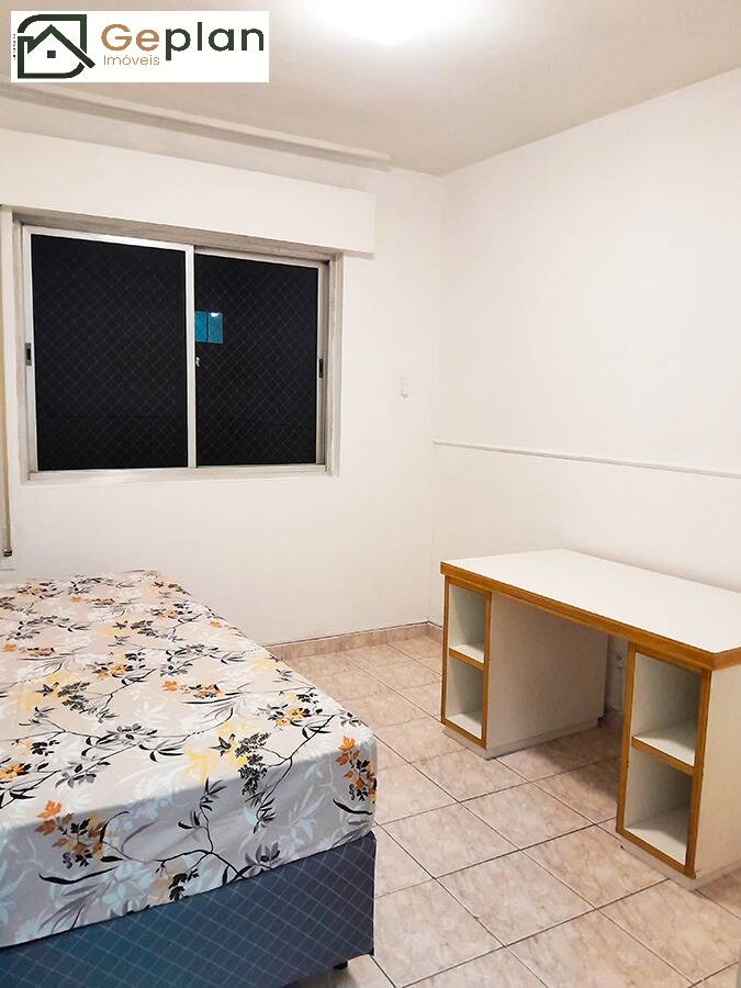 Apartamento para alugar com 3 quartos, 97m² - Foto 10