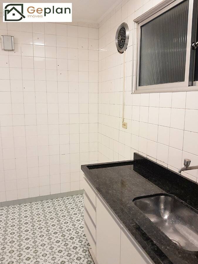 Apartamento para alugar com 3 quartos, 97m² - Foto 15