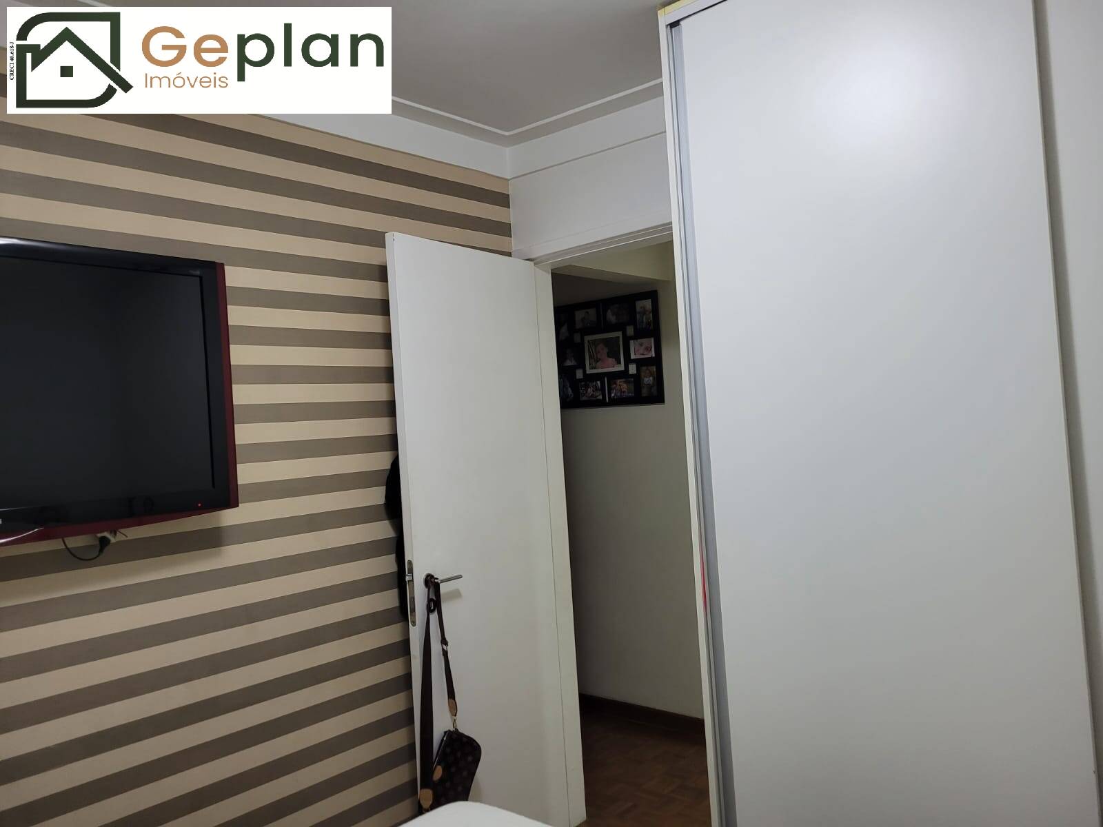 Apartamento à venda com 2 quartos, 60m² - Foto 3