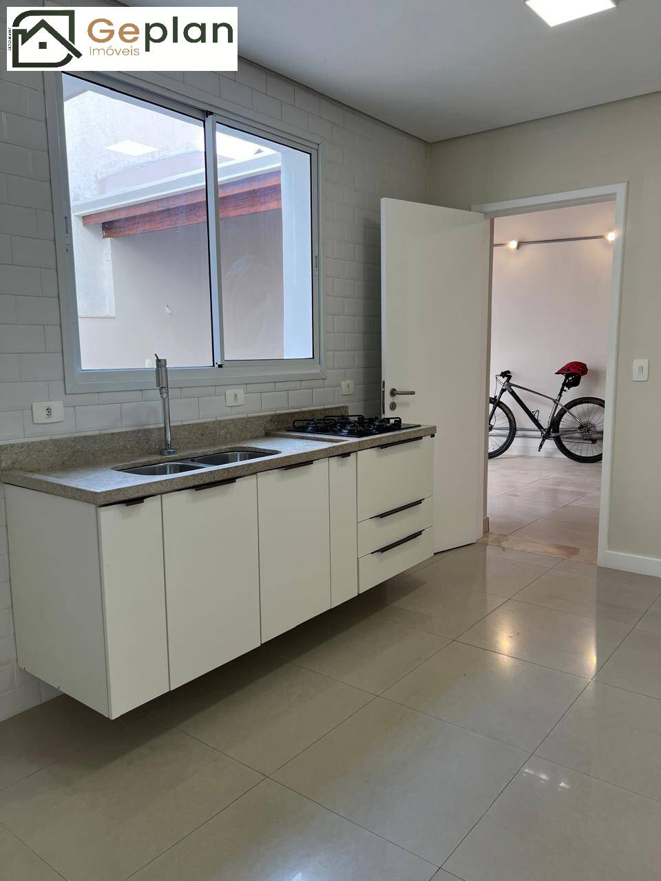 Casa à venda e aluguel com 3 quartos, 120m² - Foto 25