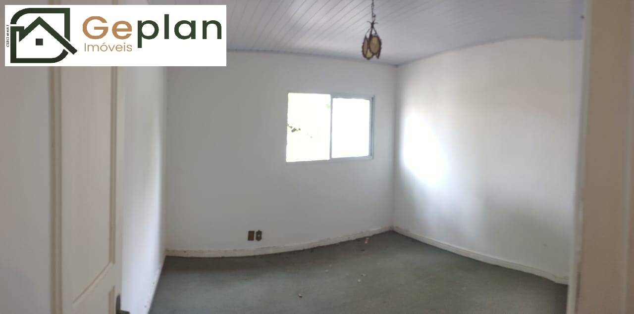 Casa para alugar com 3 quartos, 80m² - Foto 1