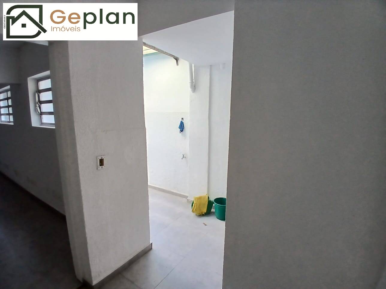 Casa à venda e aluguel com 2 quartos, 110m² - Foto 11