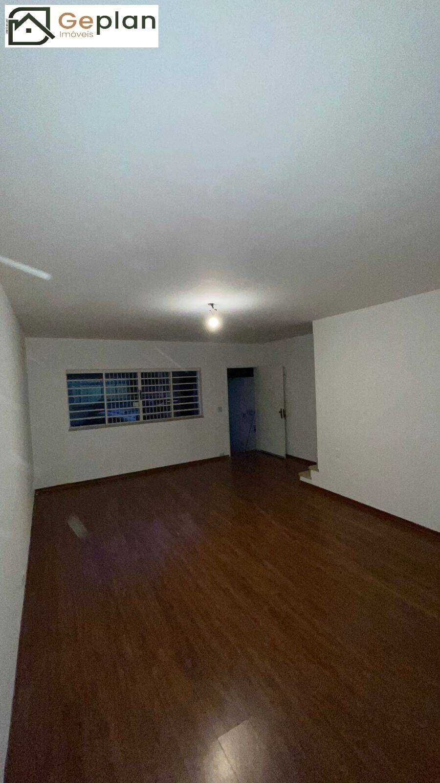 Casa para alugar com 3 quartos, 118m² - Foto 2