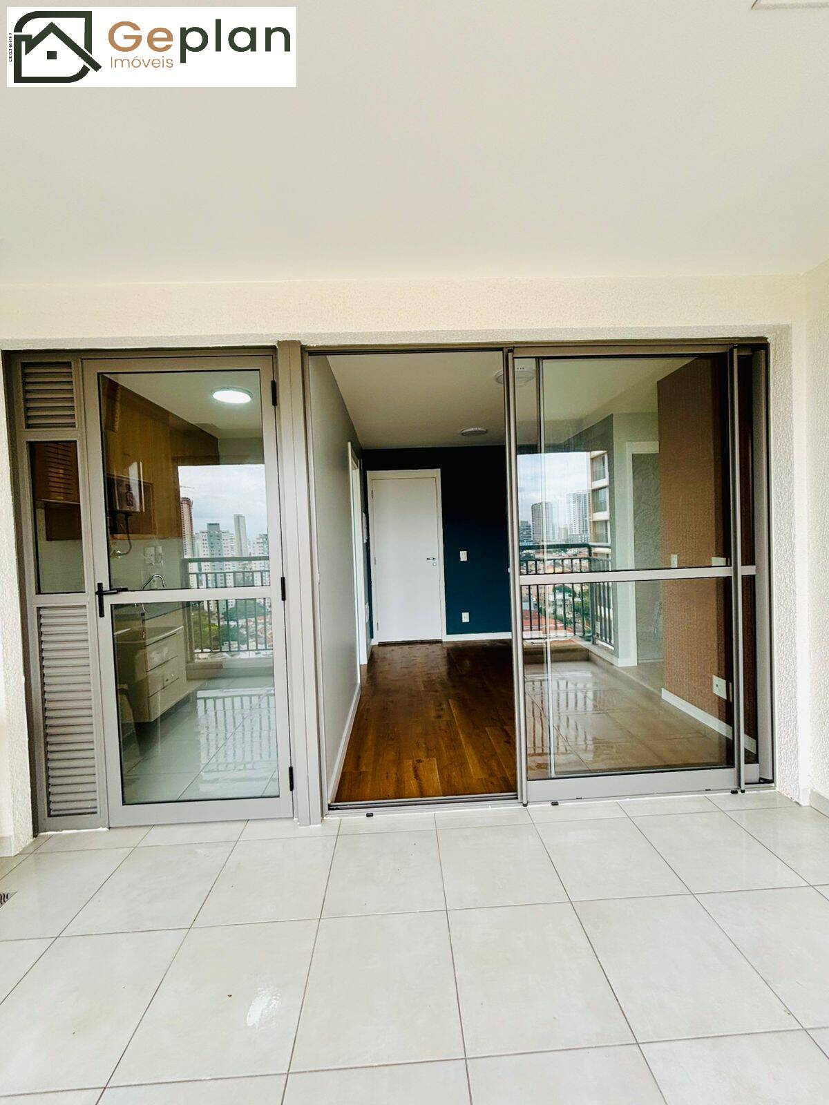 Apartamento para alugar com 2 quartos, 56m² - Foto 13