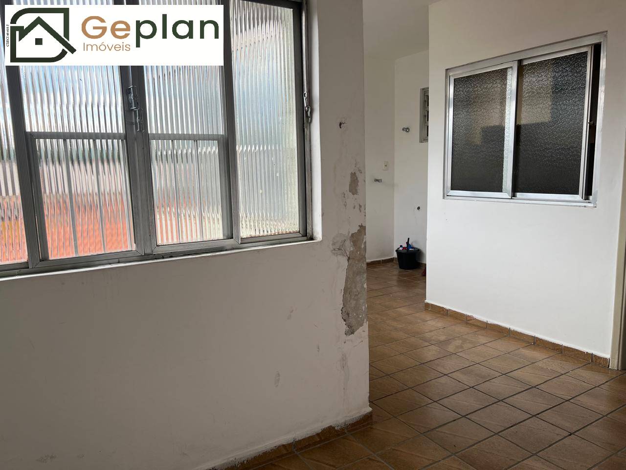 Apartamento para alugar com 3 quartos, 85m² - Foto 2