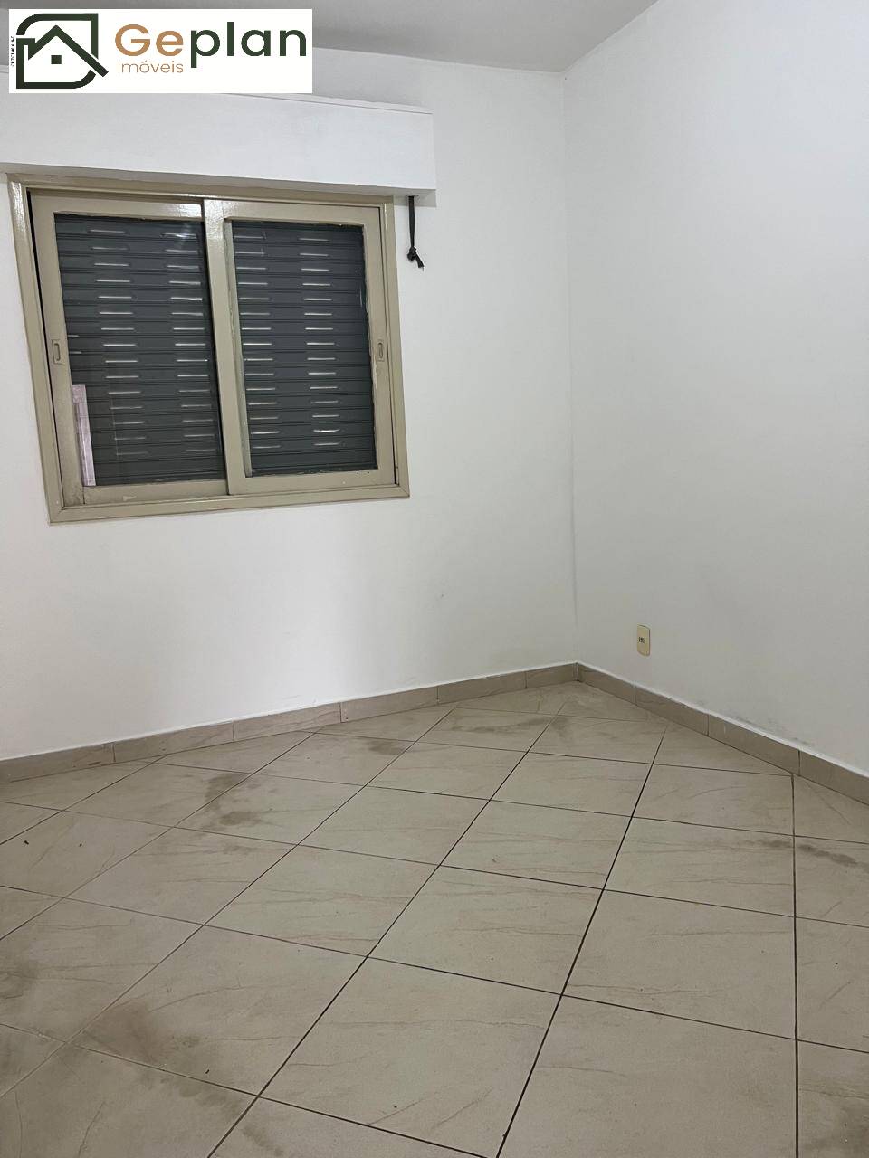 Apartamento para alugar com 3 quartos, 85m² - Foto 3