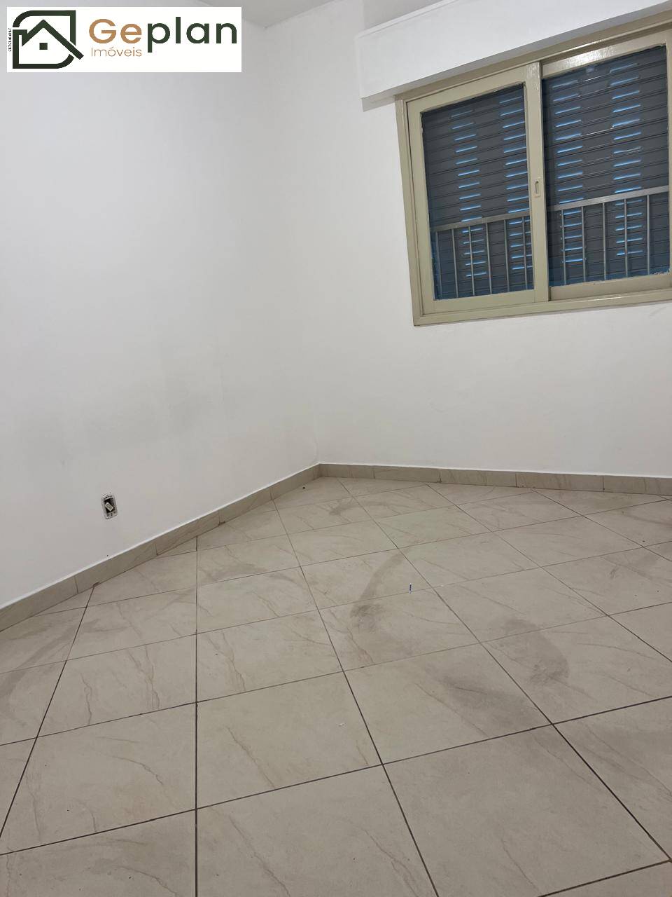 Apartamento para alugar com 3 quartos, 85m² - Foto 4