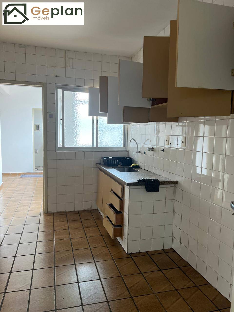 Apartamento para alugar com 3 quartos, 85m² - Foto 18