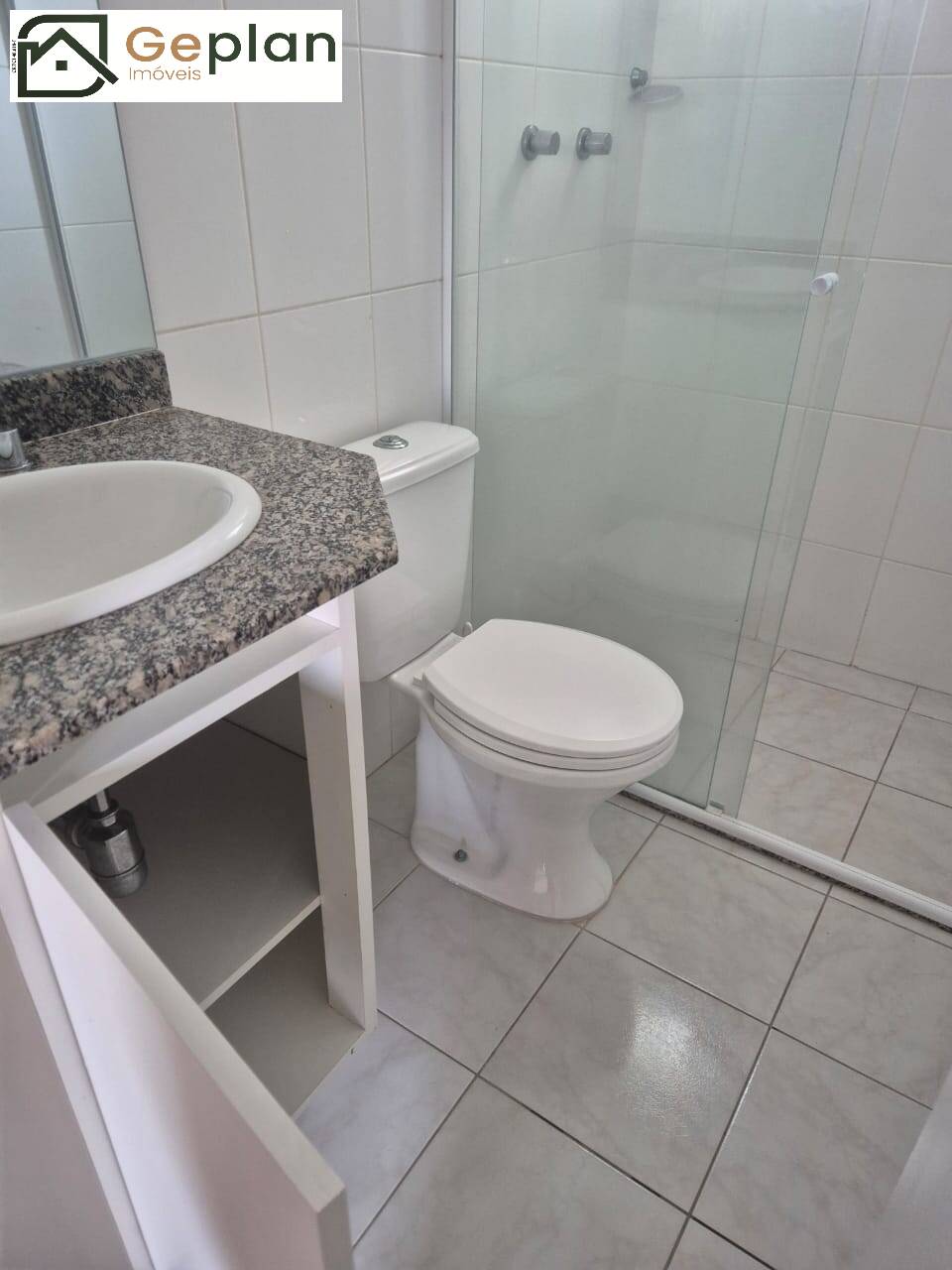 Apartamento para alugar com 2 quartos, 65m² - Foto 13