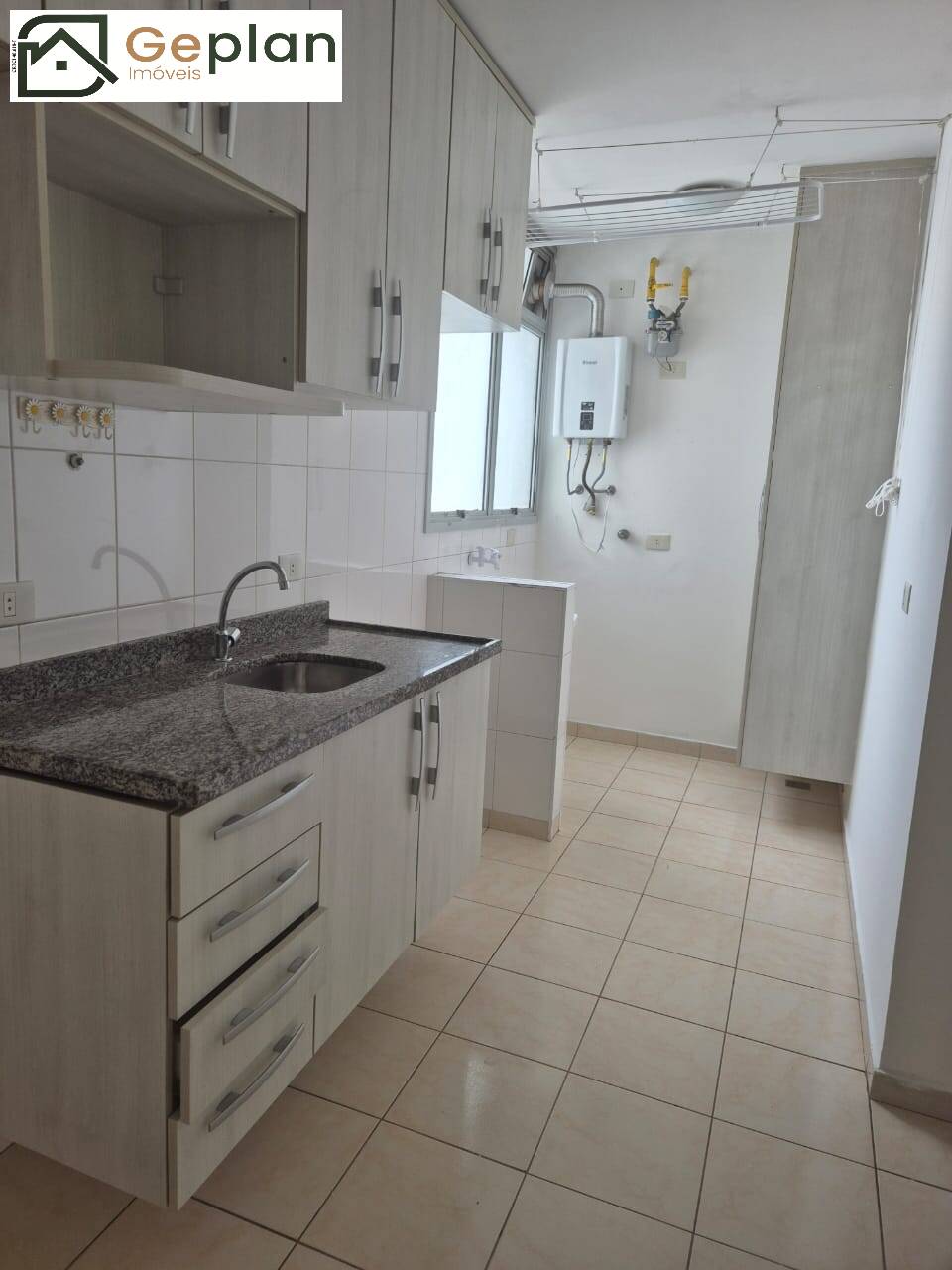 Apartamento para alugar com 2 quartos, 65m² - Foto 15