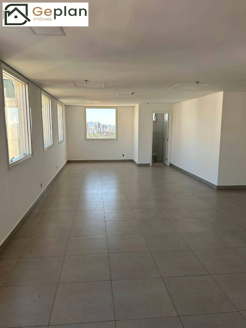 Conjunto Comercial-Sala à venda e aluguel, 77m² - Foto 1