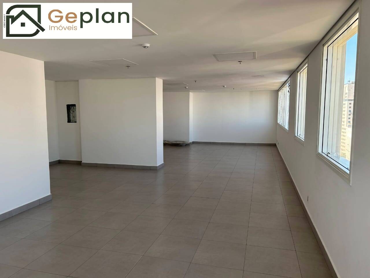 Conjunto Comercial-Sala à venda e aluguel, 77m² - Foto 2